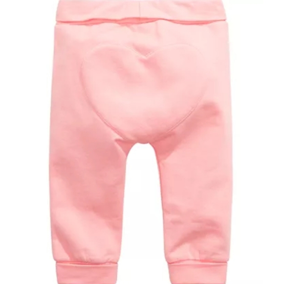 4/$25 SALE 🛍️ First Impressions Baby Girl Heart Yoga Pants 6-9M - Picture 1 of 5